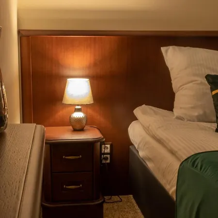 Forrest Style Goscinne 바르샤바