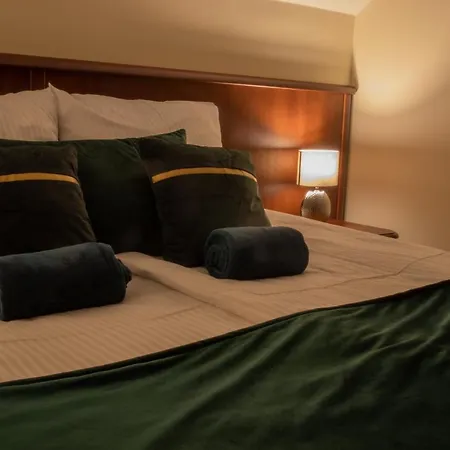 Forrest Style Goscinne