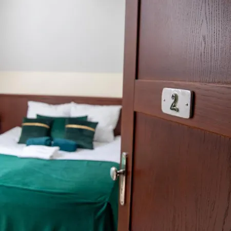 Forrest Style Goscinne *