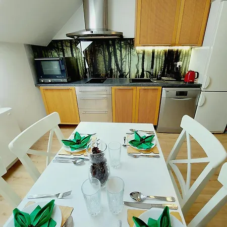 Forrest Style Goscinne *